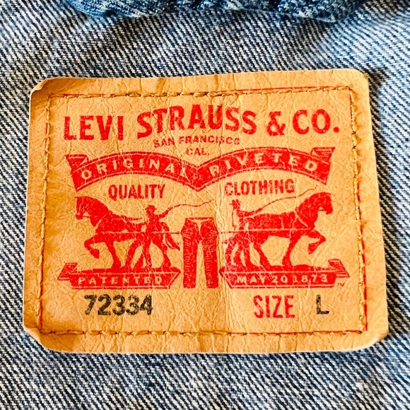 Vintage Levi’s Denim Trucker Jacket custom made patches - Picture 9 of 14